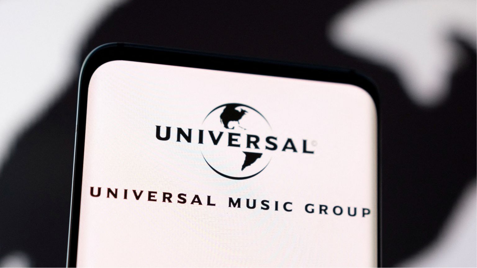 Il fondo Pershing offre 9,4 miliardi per l'acquisizione di Universal Music