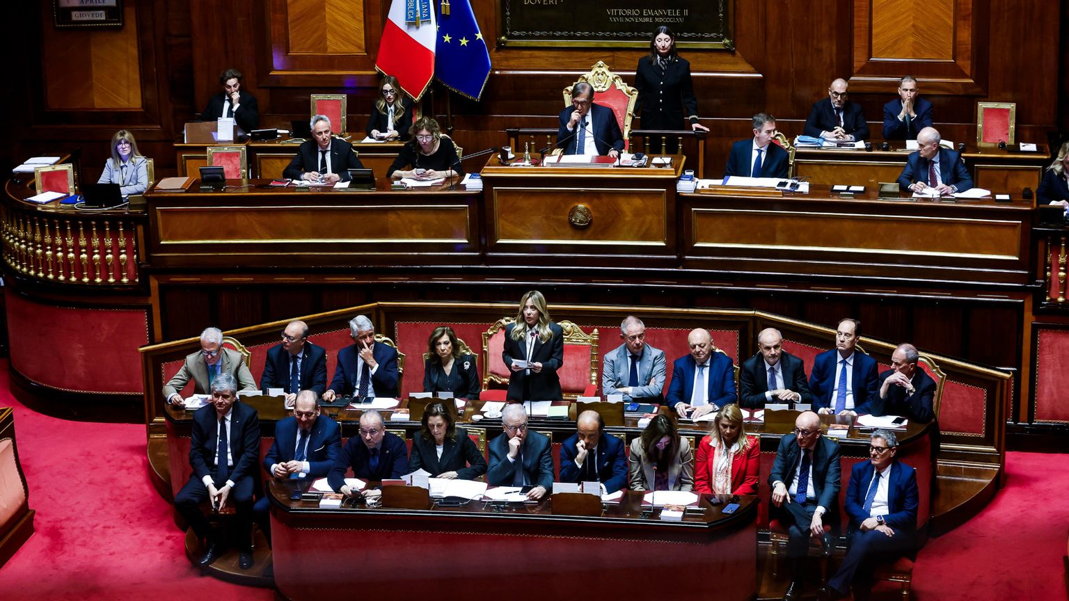 Battute per i social, nessuna mano tesa: in Parlamento è iniziata la campagna elettorale