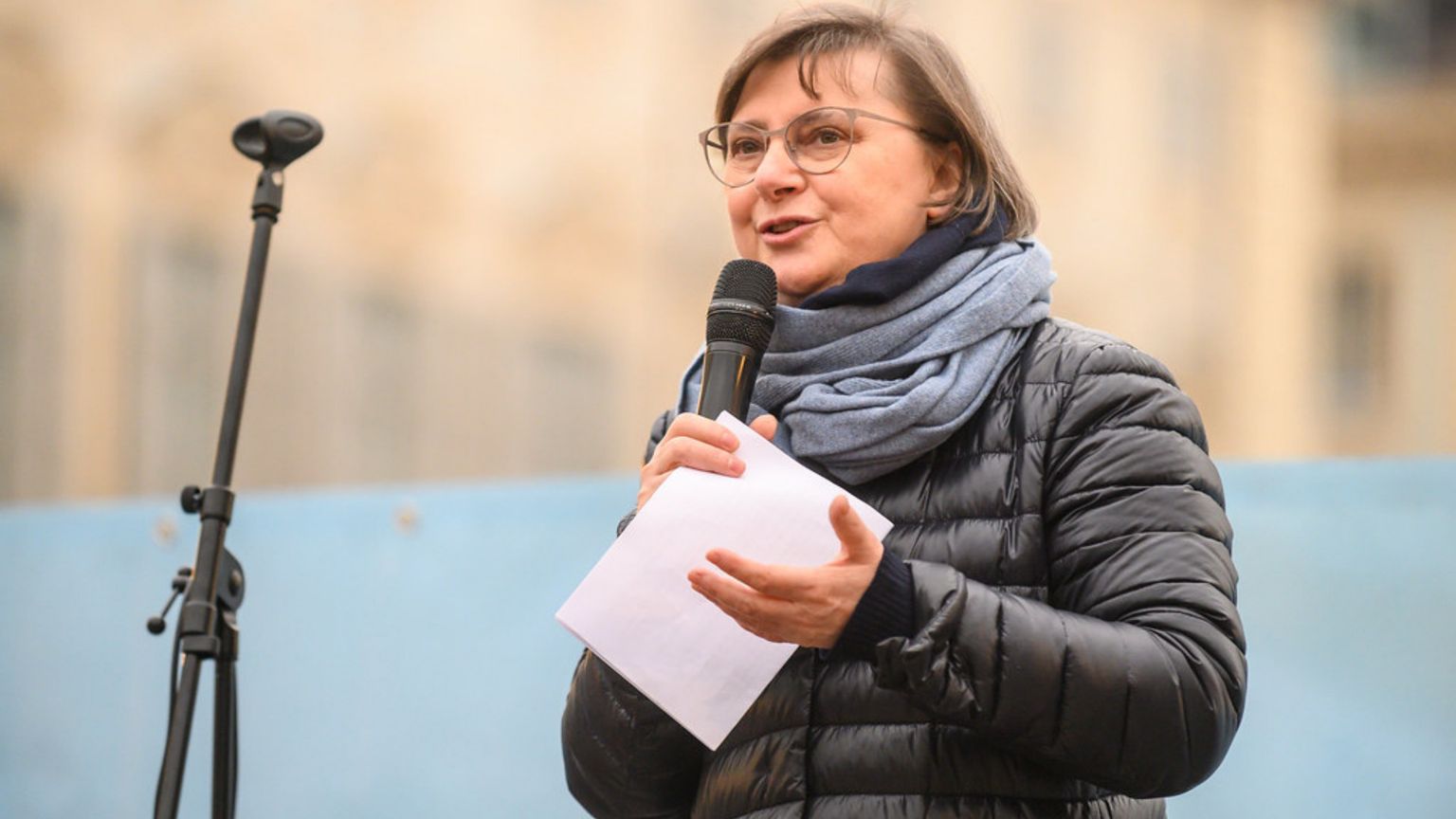 Un mondo senza armi è possibile.
«La preghiera è anche impegno»