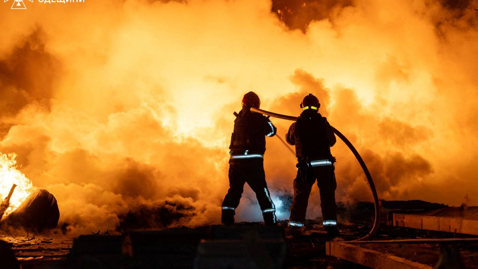 I droni russi uccidono due persone a Odessa, a poche ore dal cessate il fuoco temporaneo
