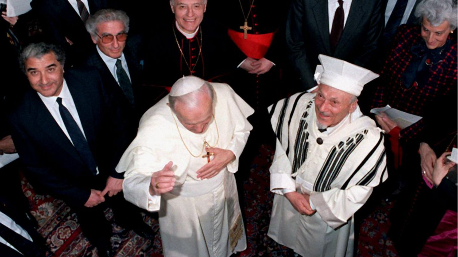 La forza di Wojtyla e Toaff: 40 anni fa, una svolta storica