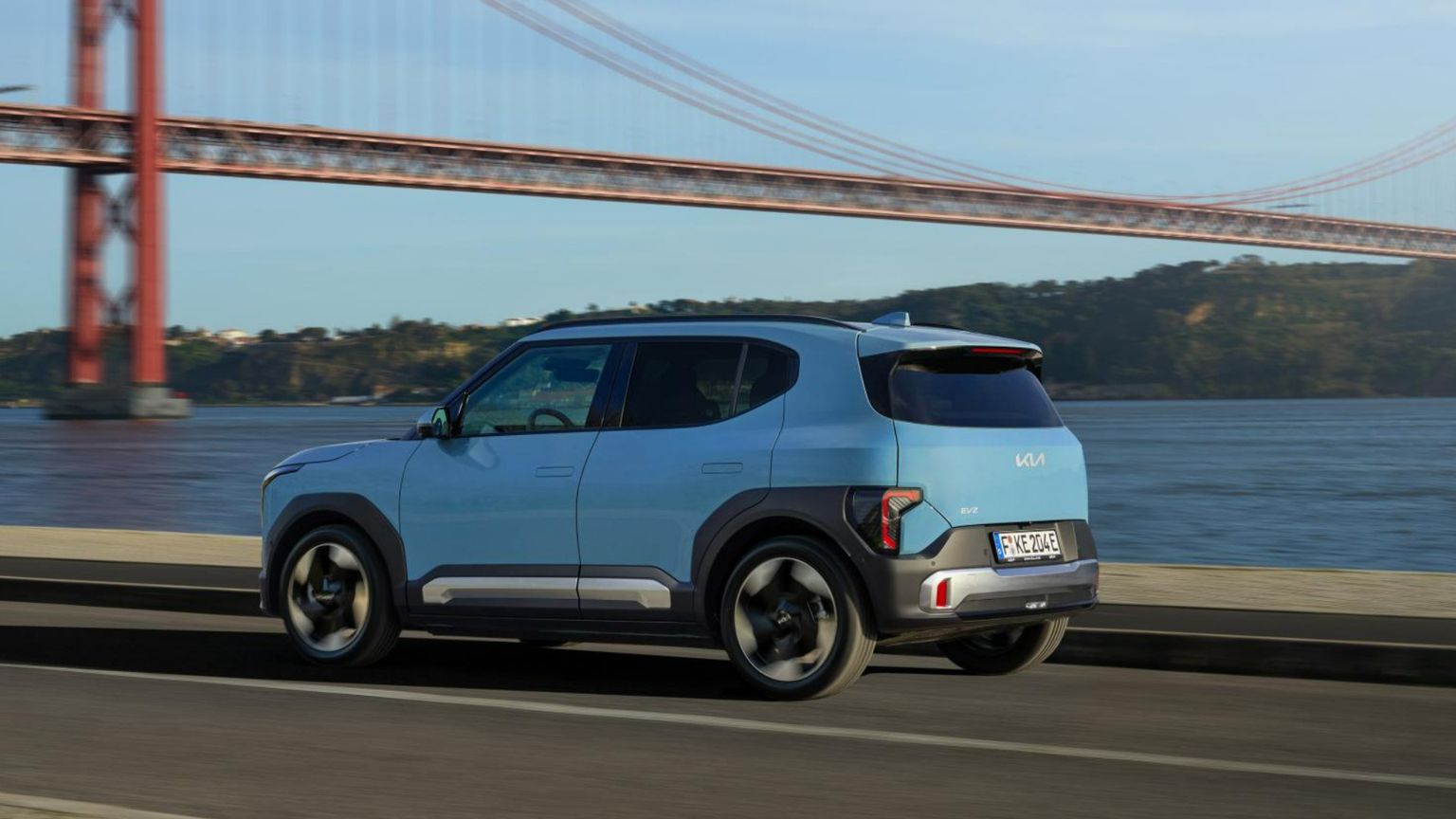 Debutta EV2: ecco come va la nuova piccola elettrica di Kia