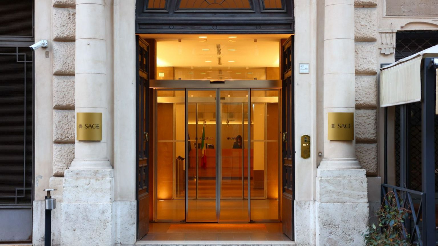 Sace, sedi di Roma e Milano aperte a studenti e giovani