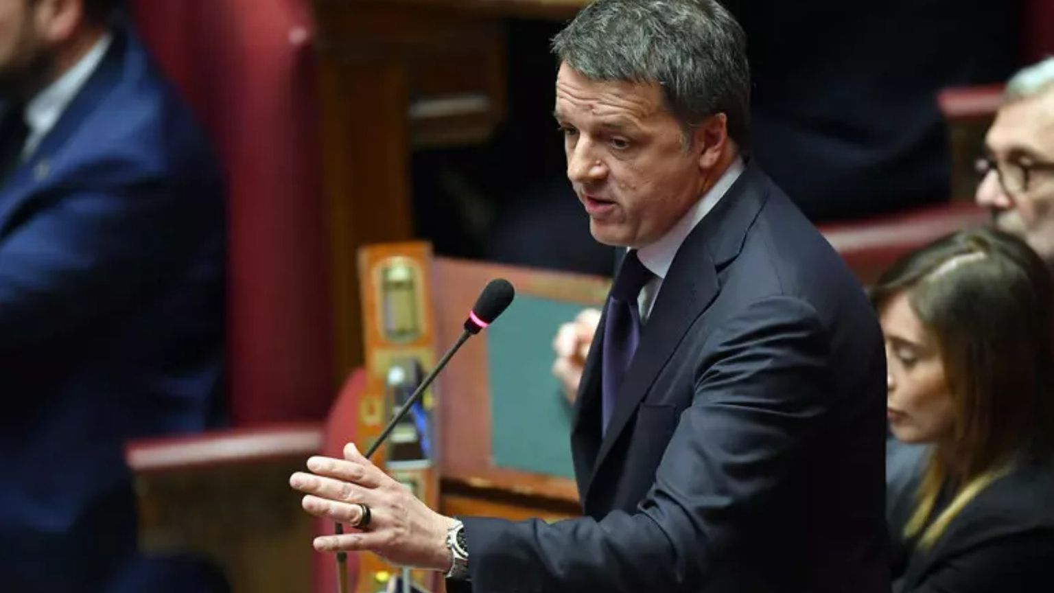 Le reazioni dei politici italiani alle parole di Trump sul Papa