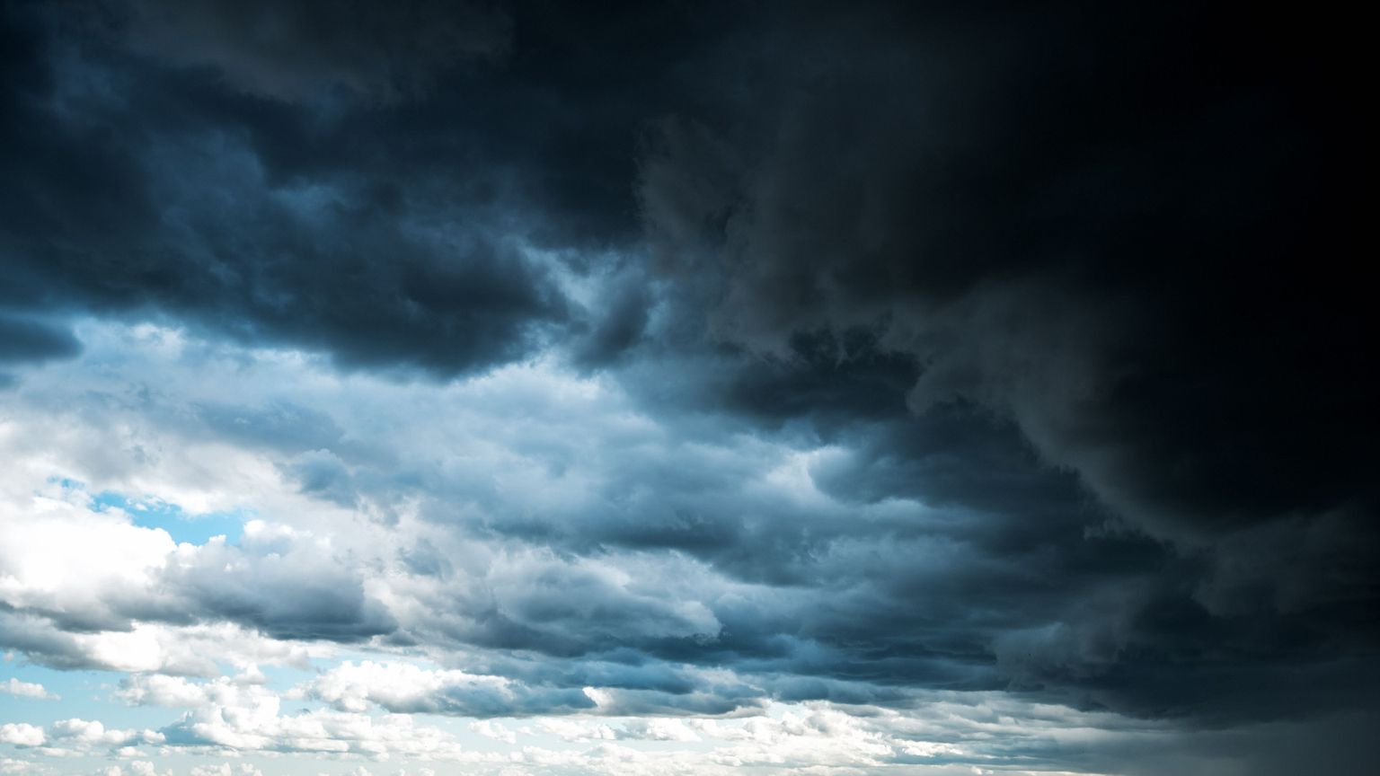 Quella «manciata di tiranni» e una poesia che trova risposte