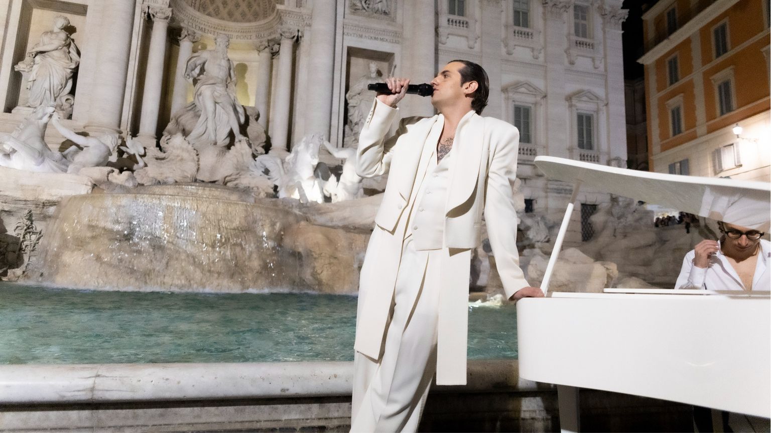 Achille Lauro: «Difendo il Papa che si espone per la pace»