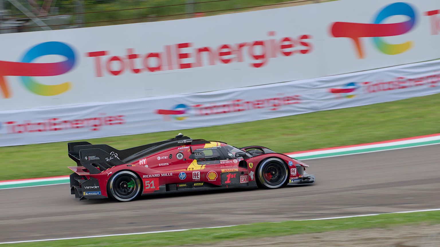 Automobilismo: c'è una Ferrari che vince ancora