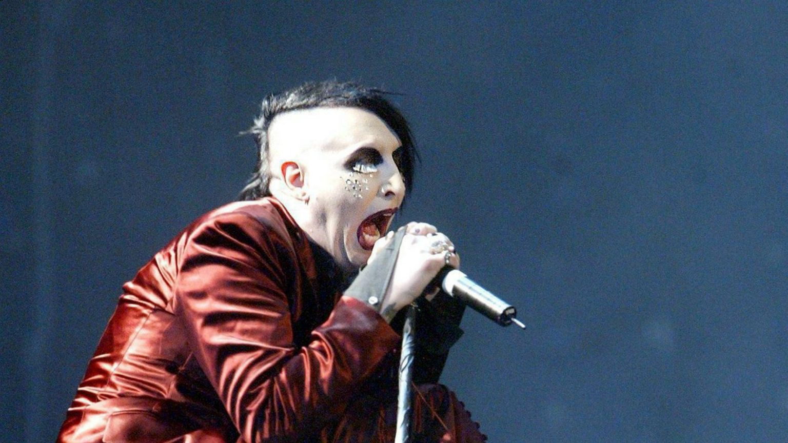 Se al "satanista" Manson viene negato il convento: dov'è la notizia?