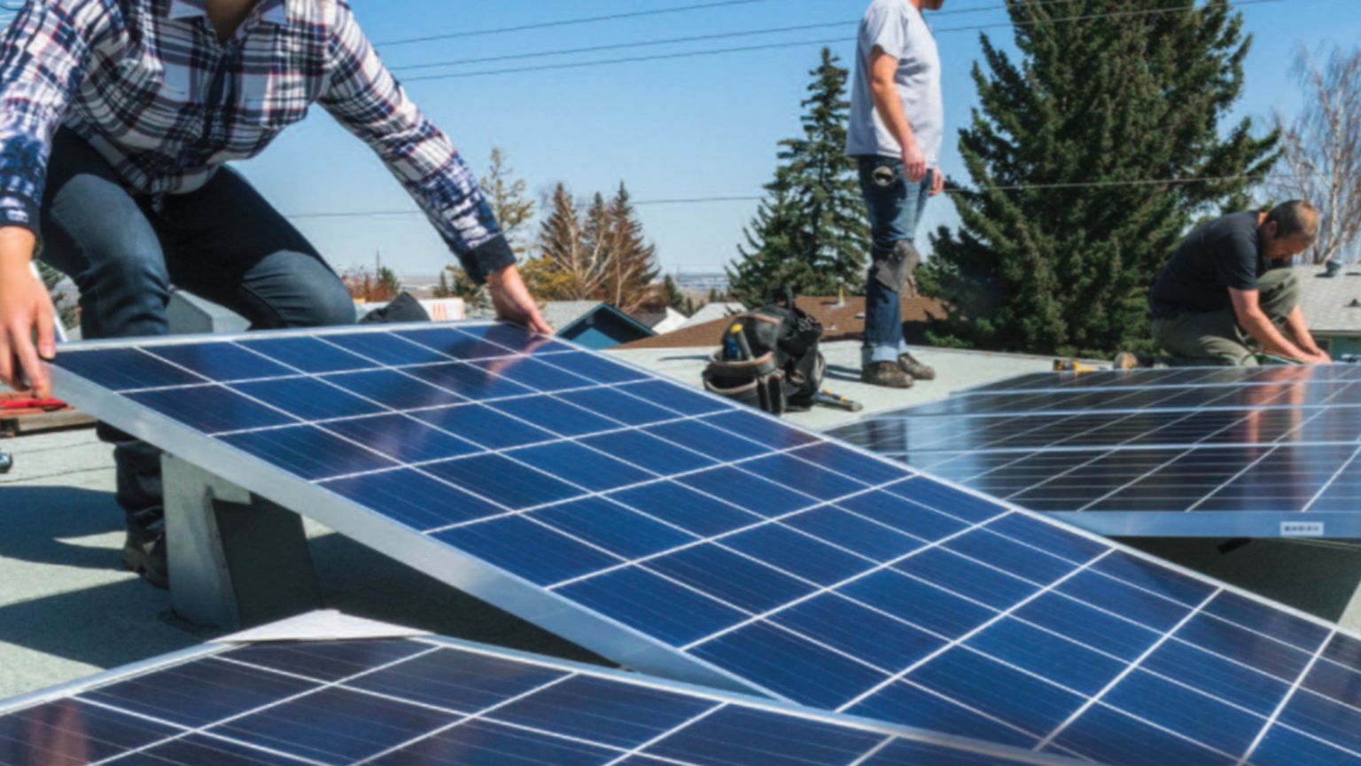 Il prezzo delle dipendenza energetica è elevato. Legambiente: accelerare sulle rinnovabili