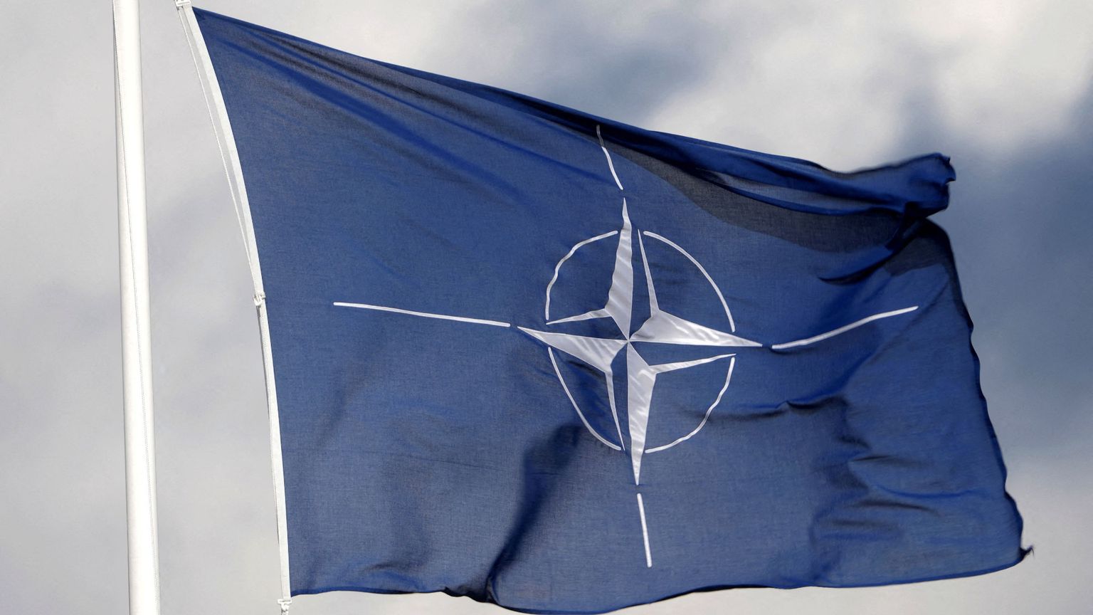 Le possibili "ritorsioni" di Trump contro la Nato; fuori la Spagna