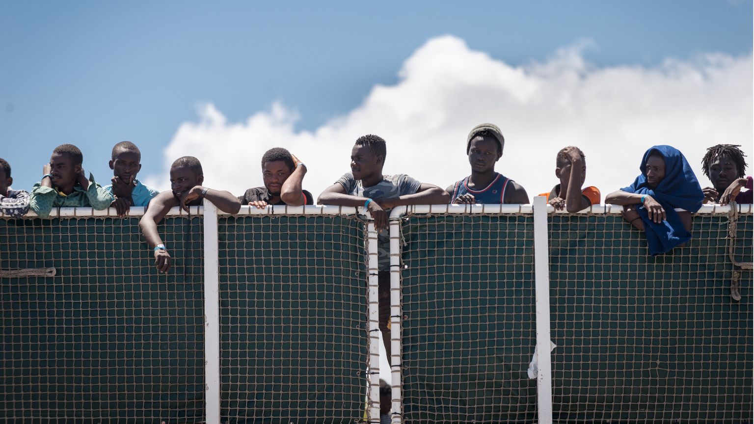 Un coro di no al Cpr campano: «Servono diritti e inclusione»