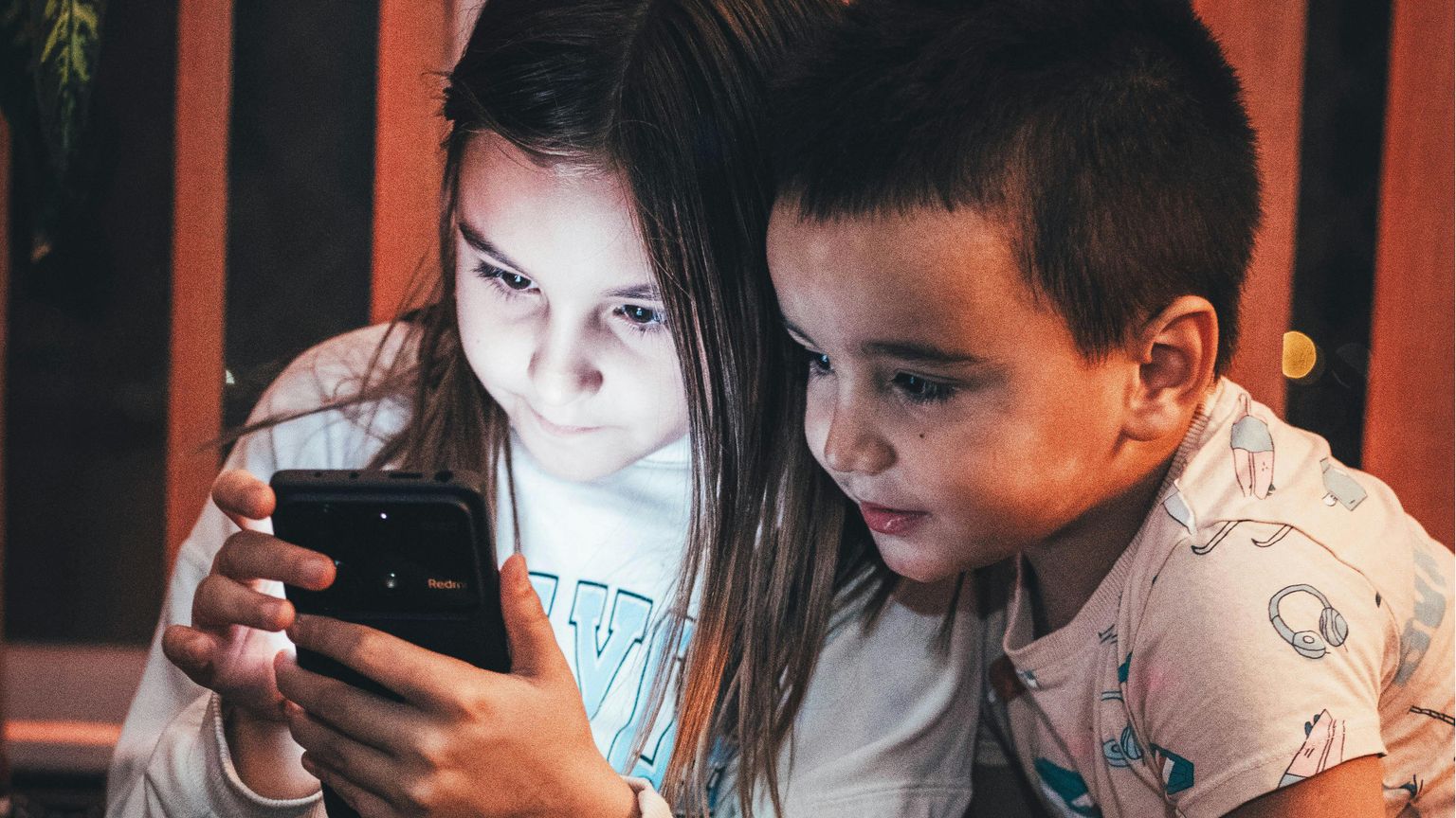 Social e minori, Meta fa troppo poco per impedire ai bambini di andare su Instagram