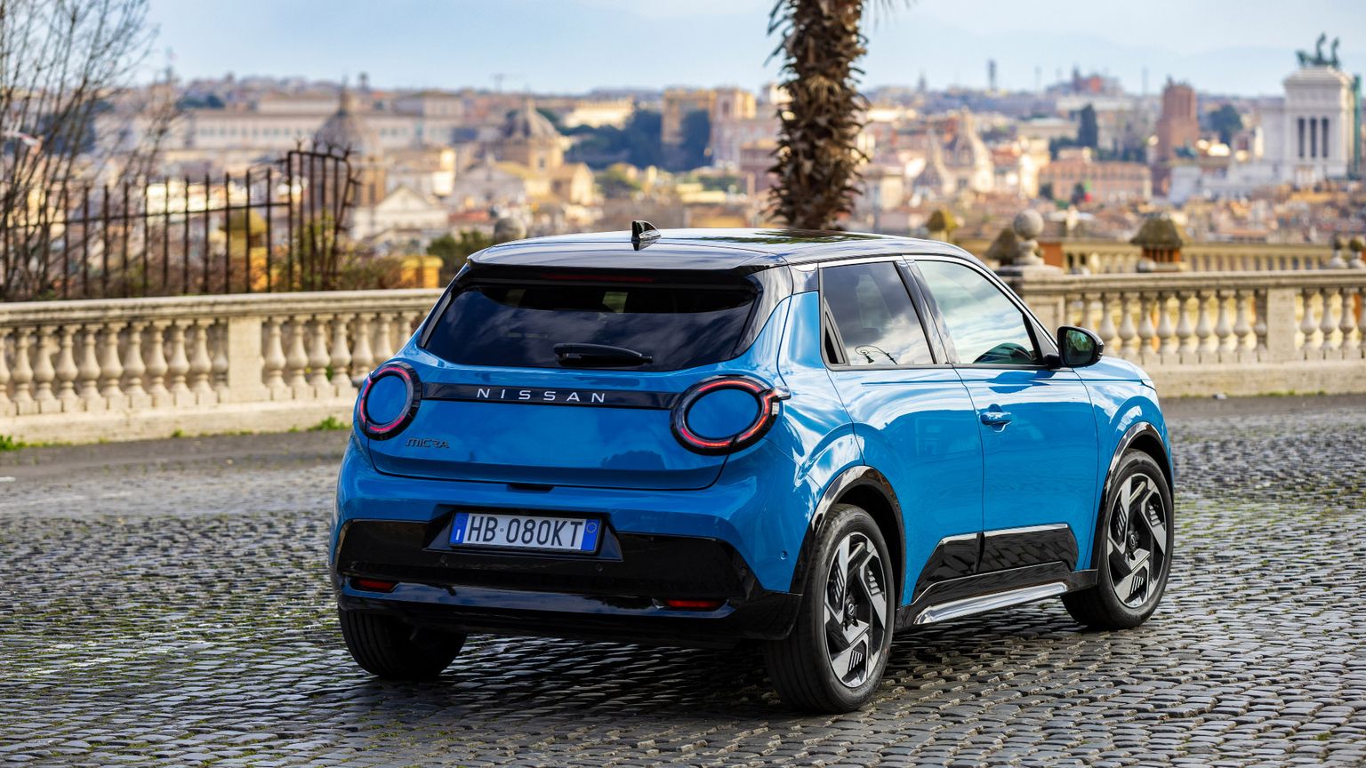 La Micra è tornata: simpatica e scattante, risponde a tre domande