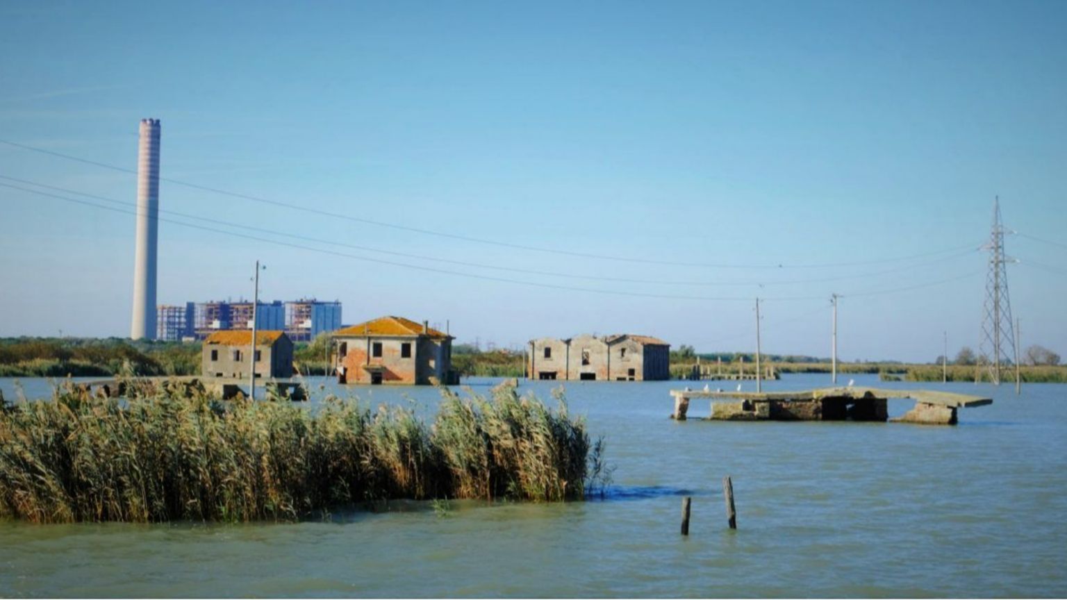 La rivolta del Polesine contro le nuove trivelle: «Il territorio rischia di affondare»