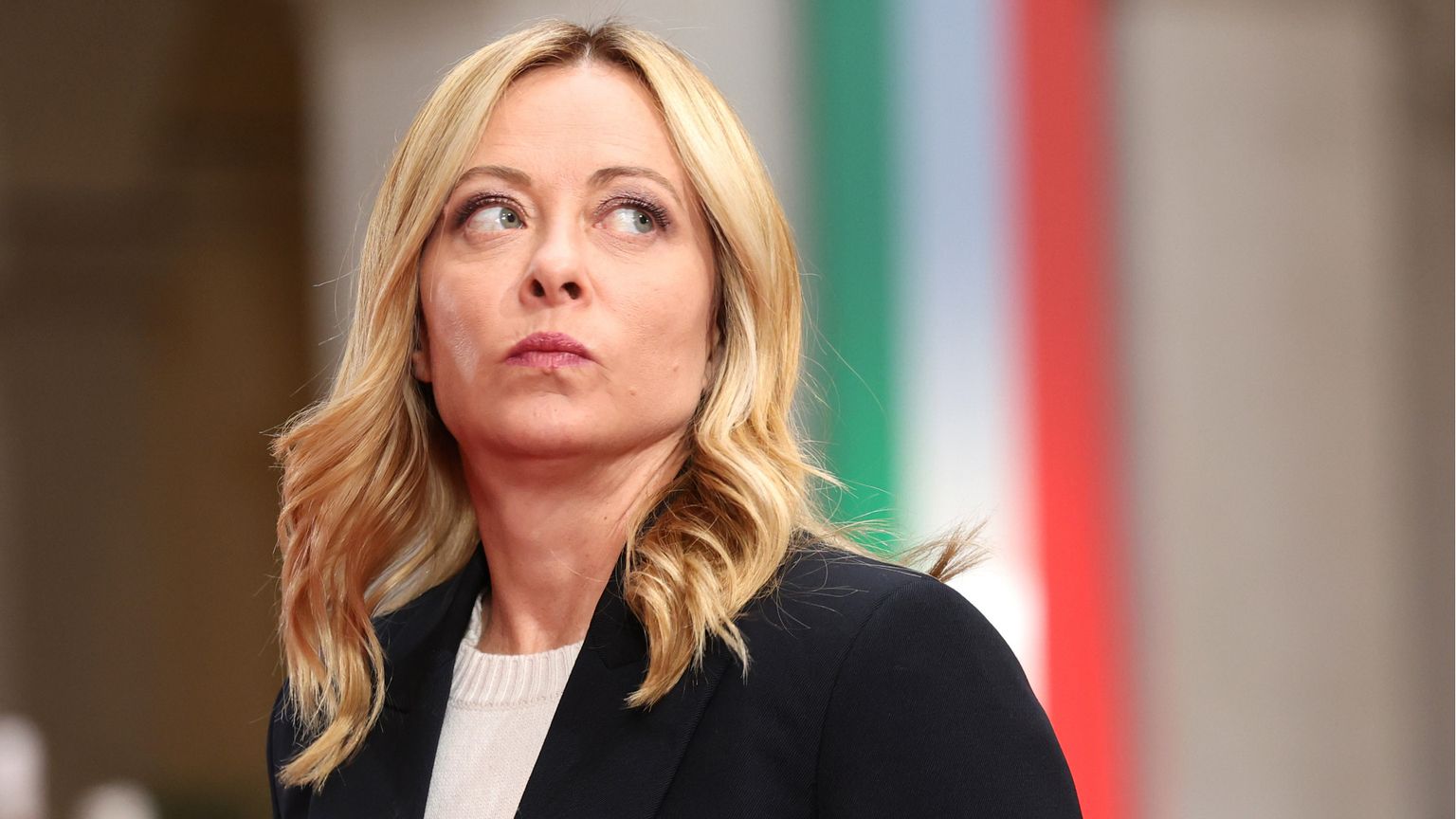 Il caso dei deepfake e le immagini manipolate della premier Giorgia Meloni