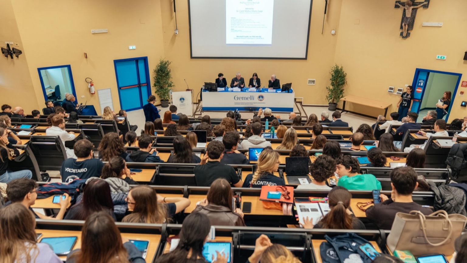 Un incontro all'universtià Cattolica di Roma. Foto d'archivio