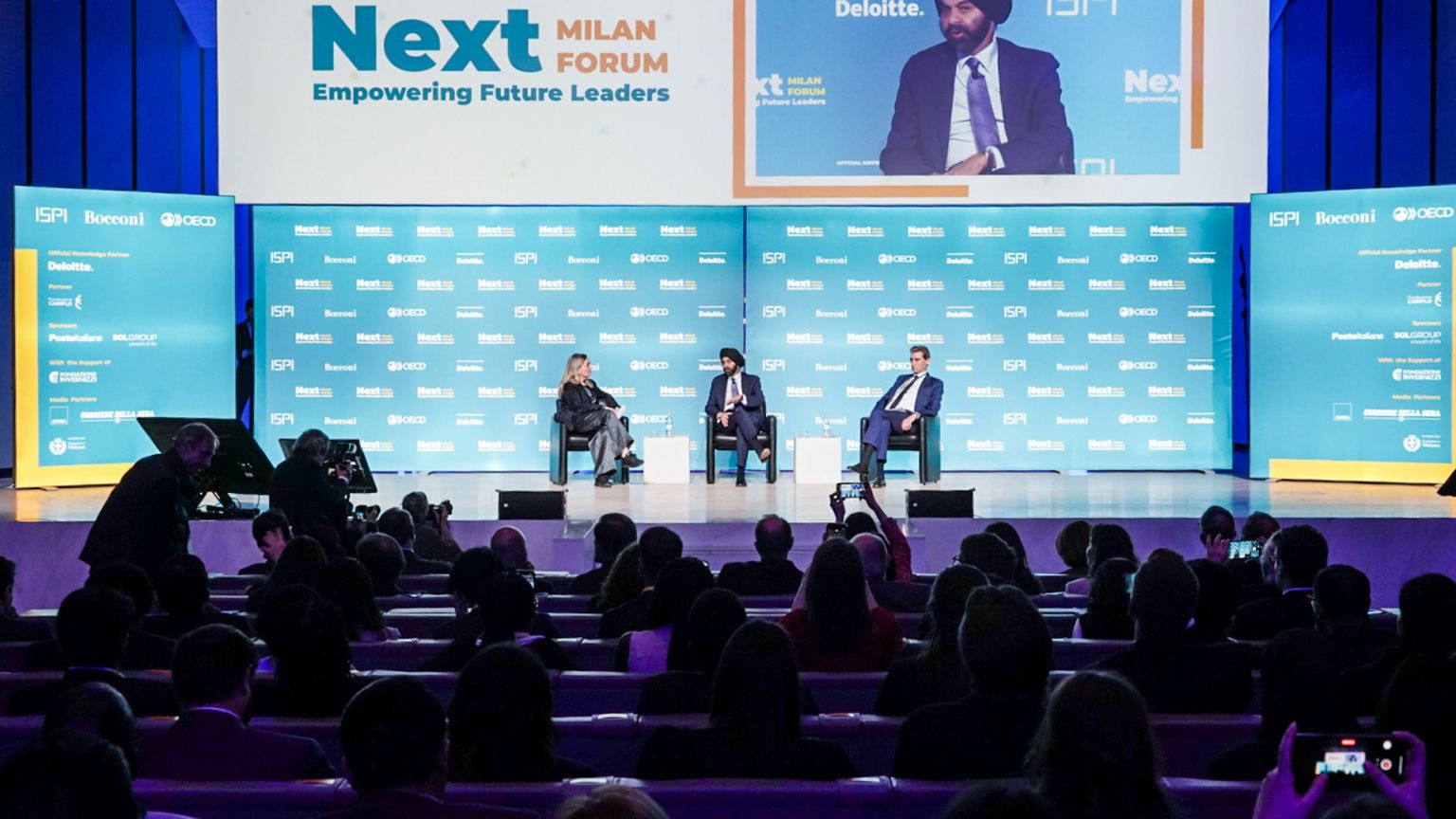 I giovani bocciano il riarmo: «Prima scuola, sanità e clima»