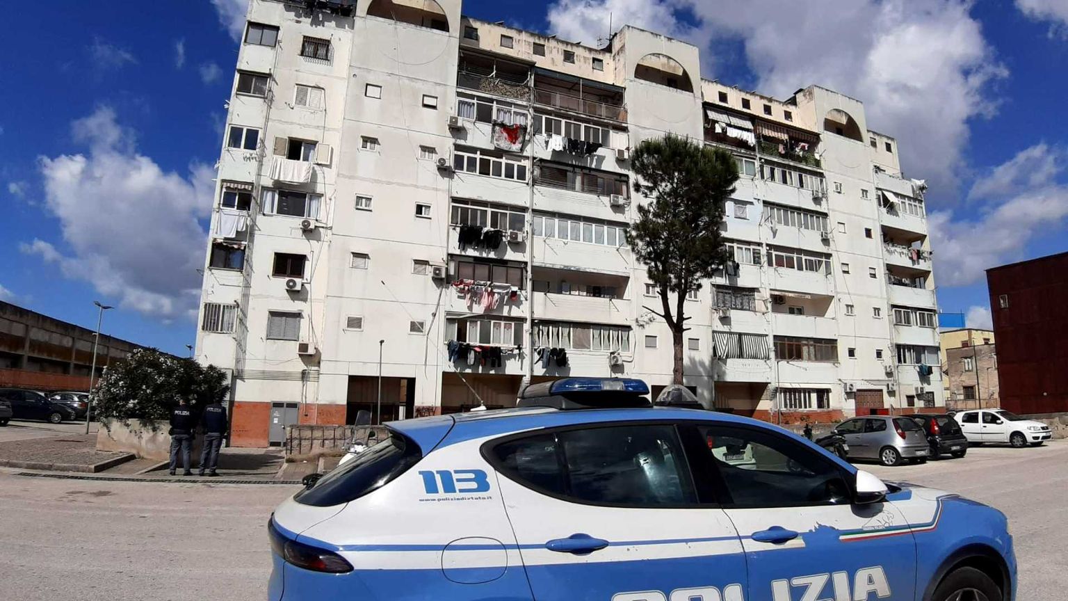Agguati di camorra, risse e accoltellamenti: ma Napoli è una città che non vuole morire