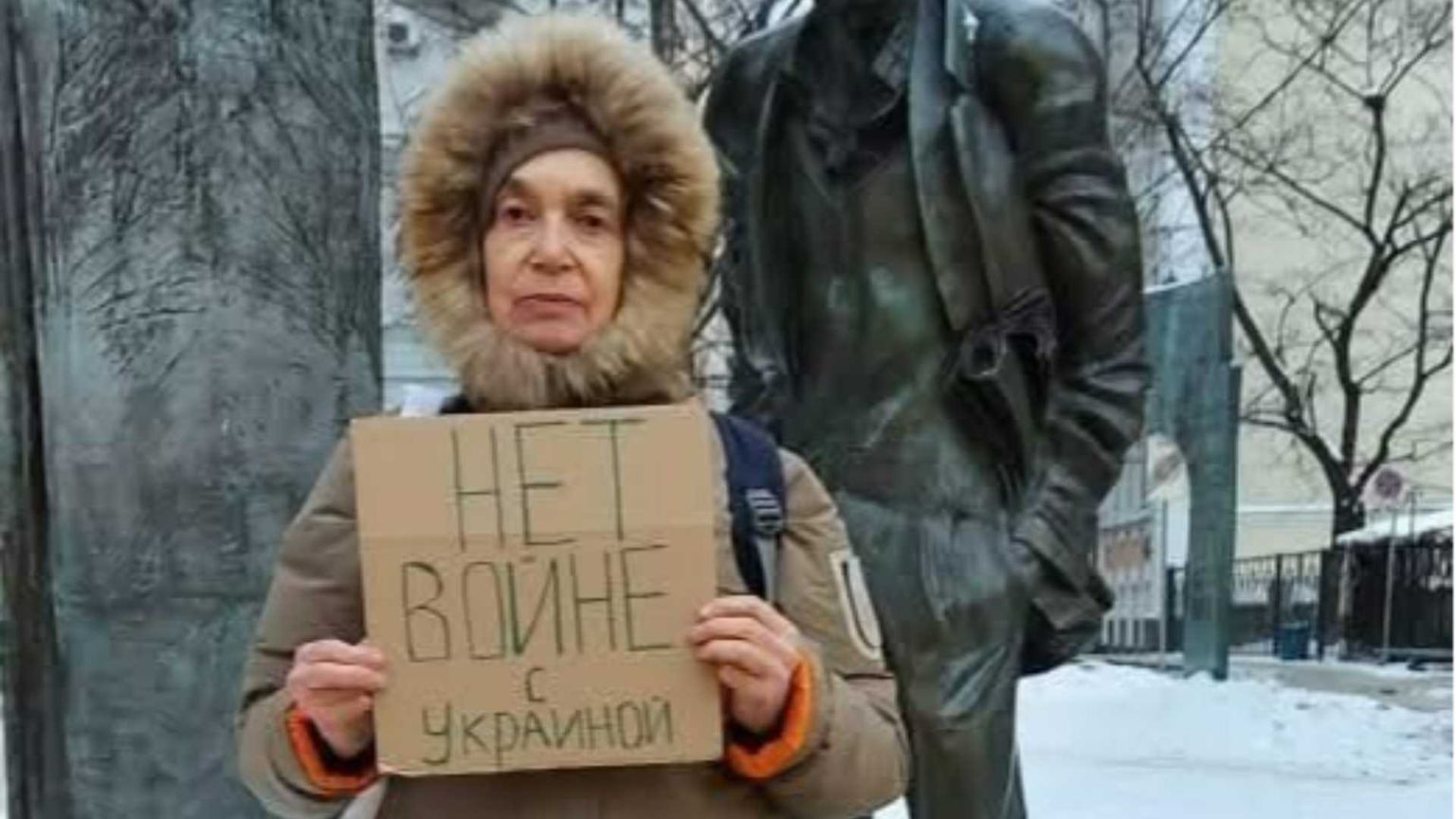 La resa di Nina Litvinova, simbolo della Russia perseguitata dal regime