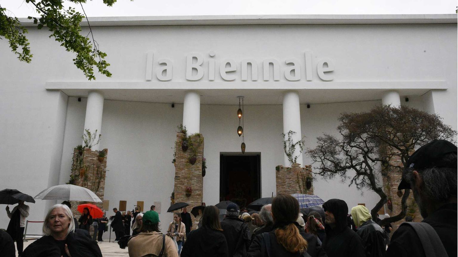 La Biennale ci ricorda che la cultura non lascia indifferenti