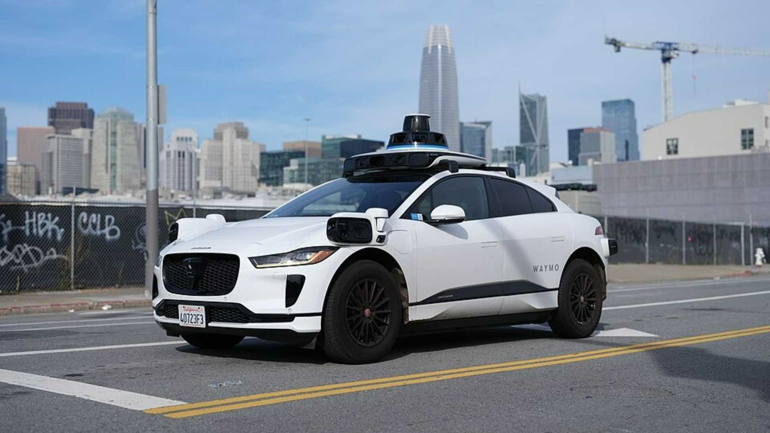 Robotaxi, una rivoluzione a ostacoli tra sfiducia e costi troppo alti