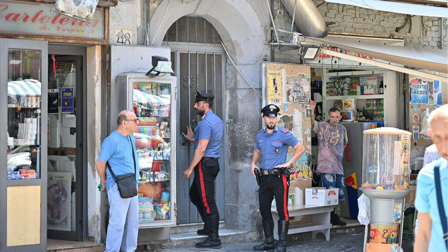 Giovanni accoltellato a 12 anni dal padre: la droga avvelena la mente, stiamo vicini a quel bambino