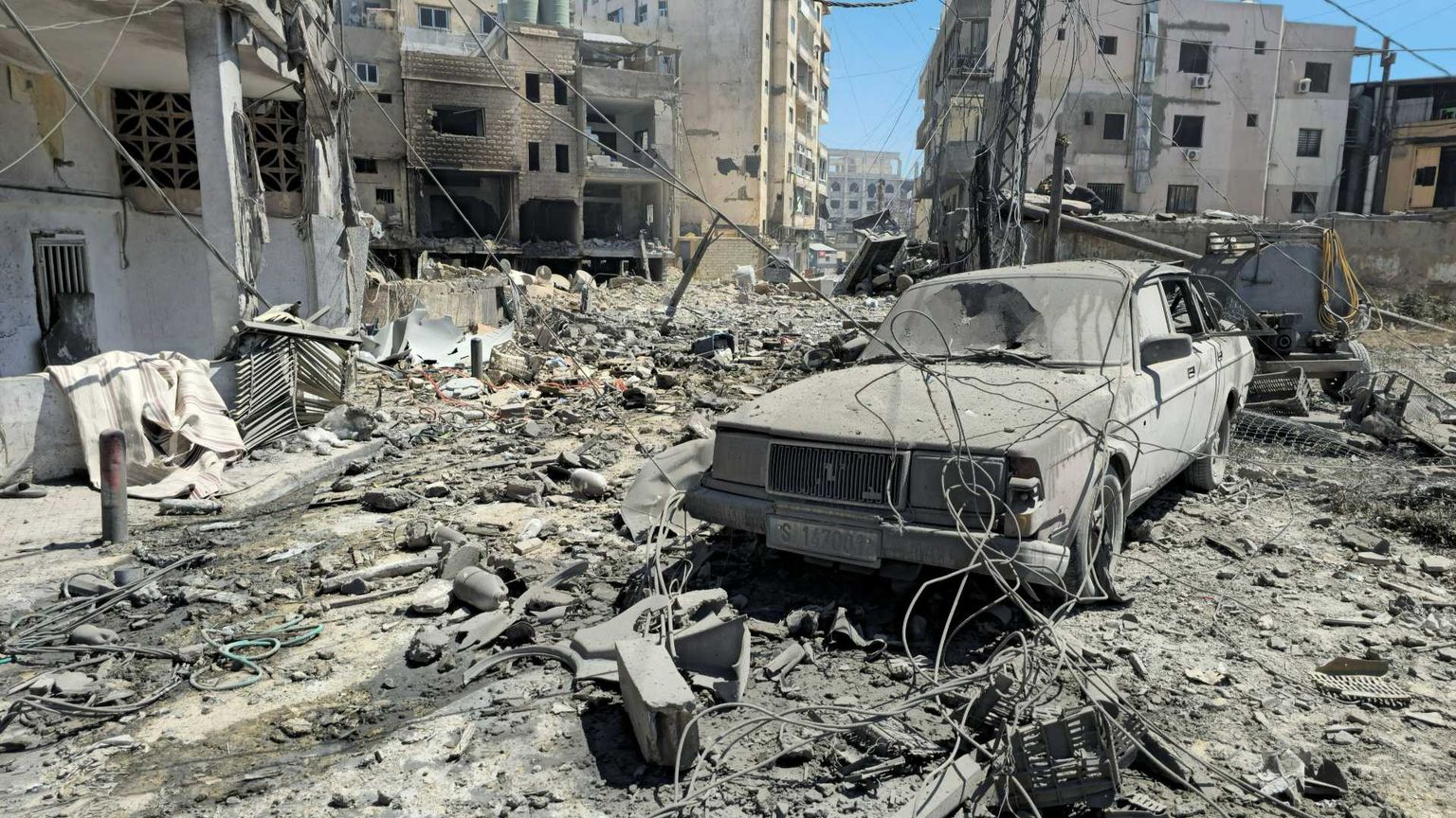 Tregua di 60 giorni, riapertura di Hormuz, missili e minacce: il punto sui negoziati Usa-Iran