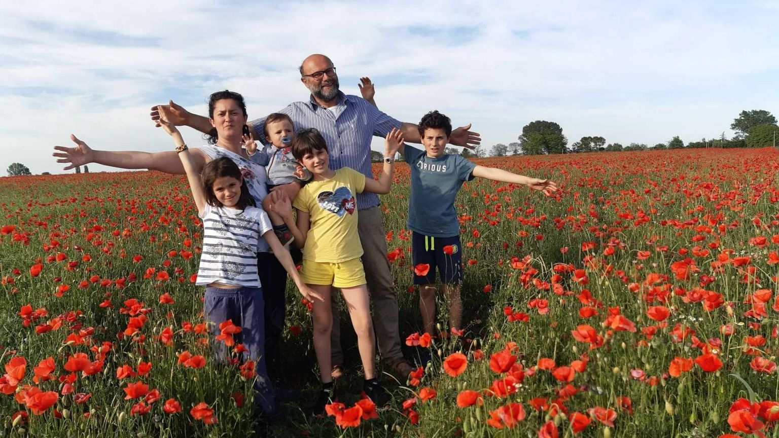 La famiglia Mason al completo: Oscar con Giovanna, Giacomo, Francesca, Bianca e Andrea