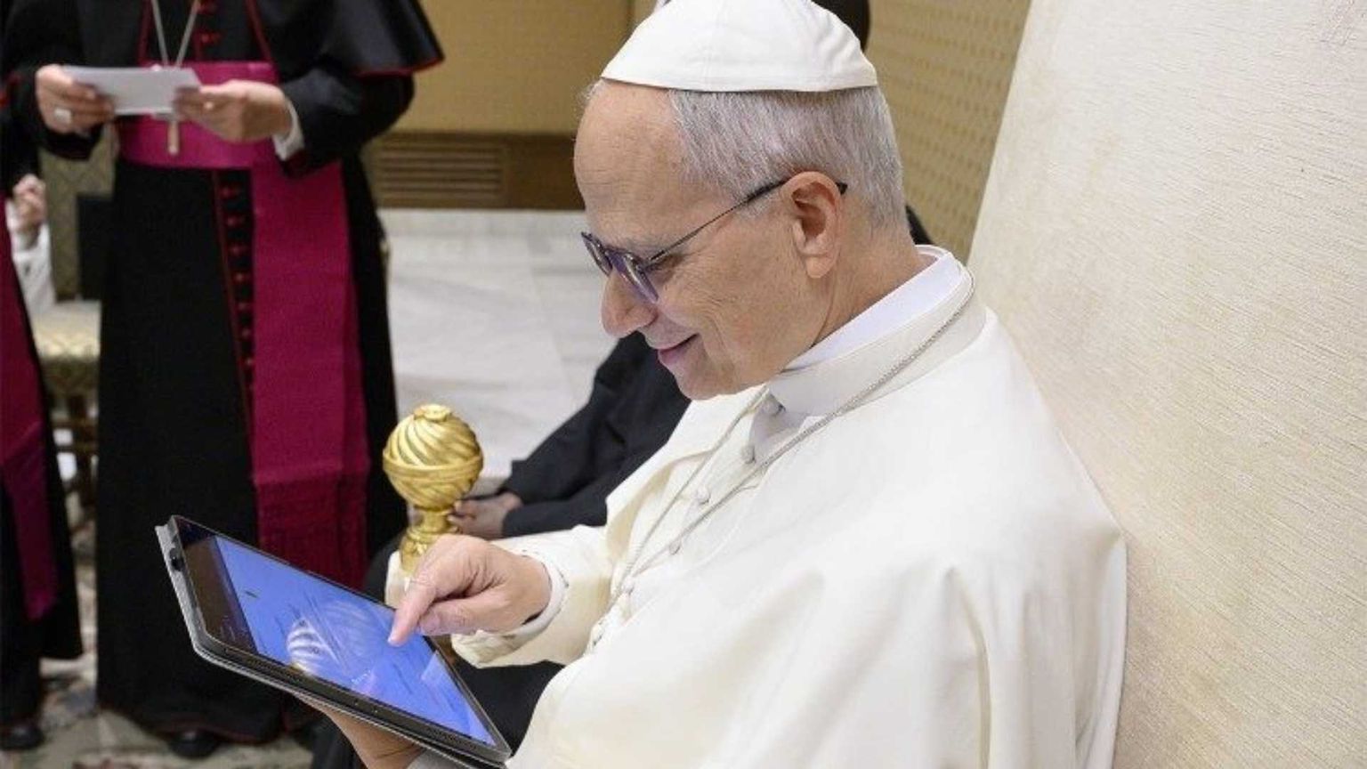 Intelligenza artificiale e mondo educativo, i tre principi di Papa Prevost