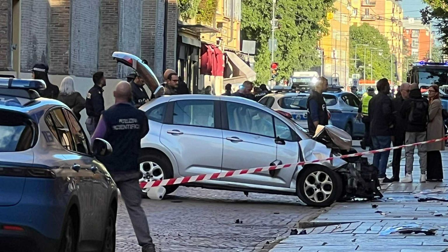 «Pronto a fare come a Modena». Il ragazzo fermato per terrorismo e la pista del "white jihad"
