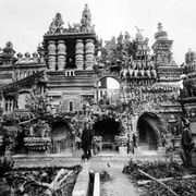 Monsieur Cheval, il postino che costruì il palazzo dei sogni