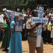 Le tre missionarie uccise in Burundi Zuppi: il (fecondo) segno del martirio