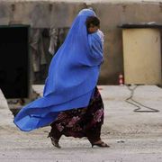 Kabul, si oppose alle nozze forzate: avrà asilo in Italia