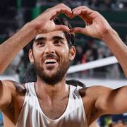 Daniele, il Lupo è da spiaggia