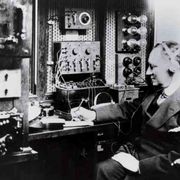 Marconi, una vita per la scienza. Dalla radio alla guida del Cnr