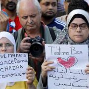 Barcellona, l'islam in piazza sfida il terrorismo