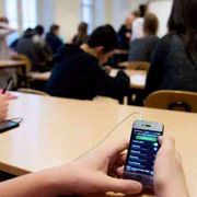 Perché dico «no» all’uso dello smartphone in classe
