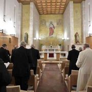 La prima meditazione per papa Francesco e la Curia Romana