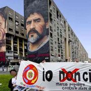 In marcia contro la violenza della camorra: le foto e i video