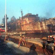 1991 - Il Moby Prince brucia, nel rogo 140 vittime