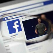 Il capitalismo scardinato dall'euro e da Facebook