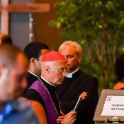 L'omelia di Bagnasco: è l'ora della grande vicinanza