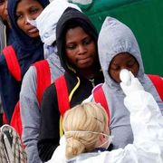 Via dall'inferno libico verso Europa e Africa
