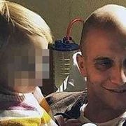 Andrea, papà oltre il cancro: «Un libro per mia figlia, così saprà di me»