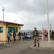 A centinaia in strada, senza dimora. Pure i bimbi. È il «decreto sicurezza»