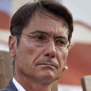 Le anatre zoppe e il re nudo