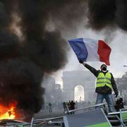 Che cos'è il populismo? L'inganno della parte che vuole essere il tutto