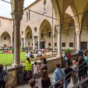 La festa dei single: «Sant'Antonio fammi sposare»