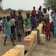 Il missionario e i bimbi abbandonati in strada