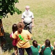 Il parroco: per la Prima Comunione regaliamo un bell'albero da piantare